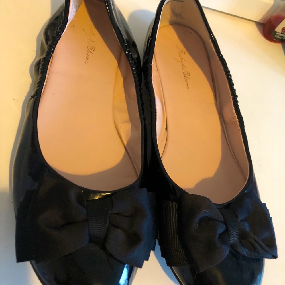 Girls flats